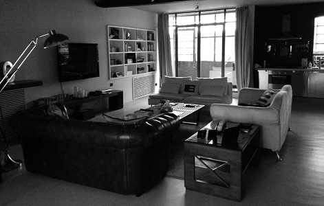 Est house